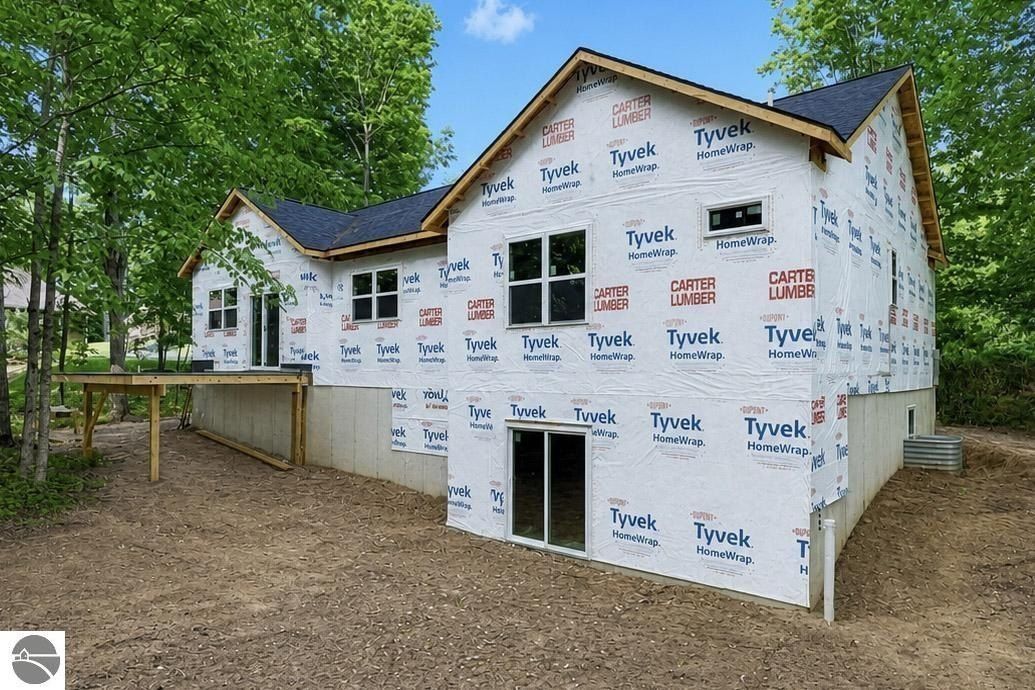 1490 Oban Way. Traverse City, MI 49696