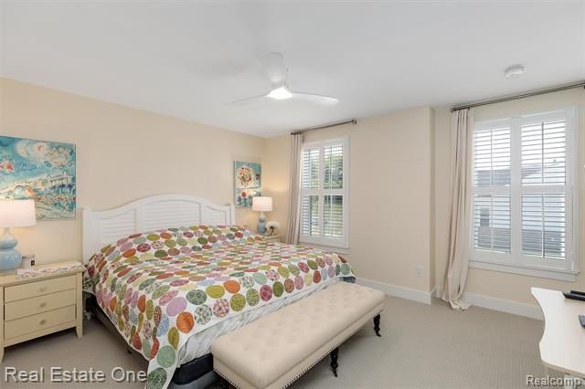 5318 Trail Vista Drive. West Bloomfield, MI 48323