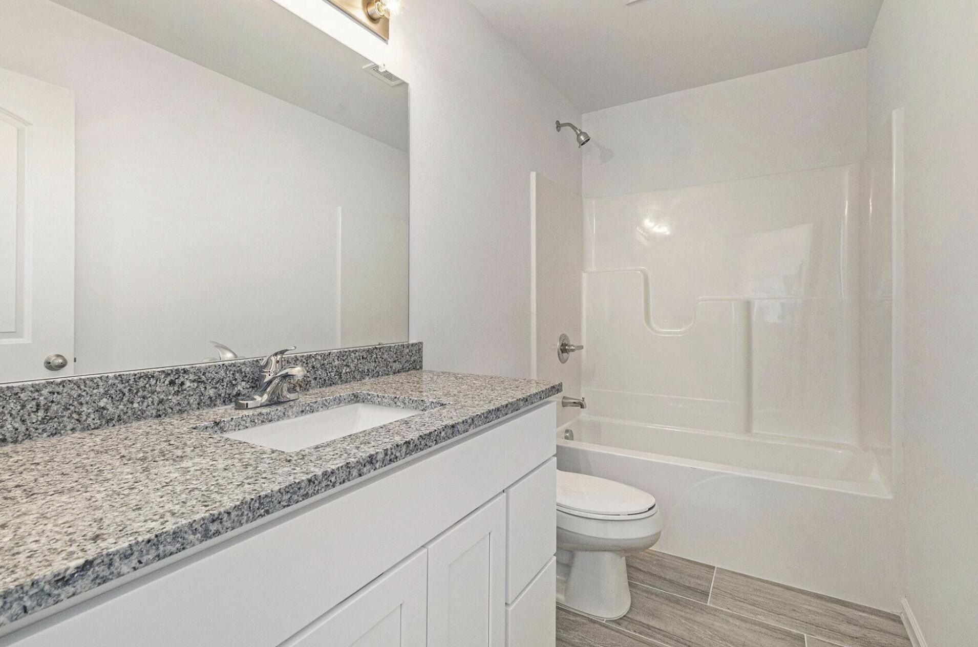 43640 S Timberview Drive. Belleville, MI 48111