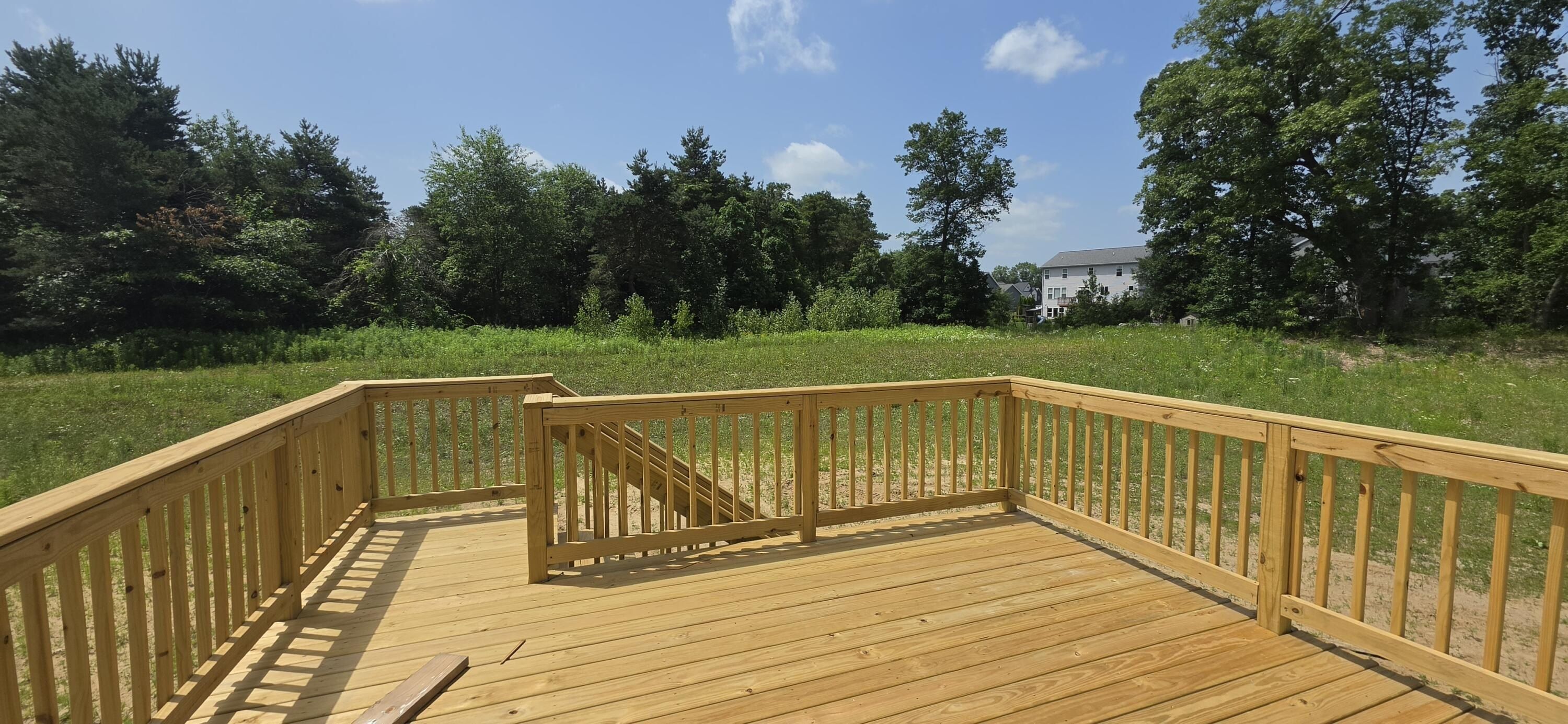 11614 Weatherby Drive Se. Lowell, MI 49331