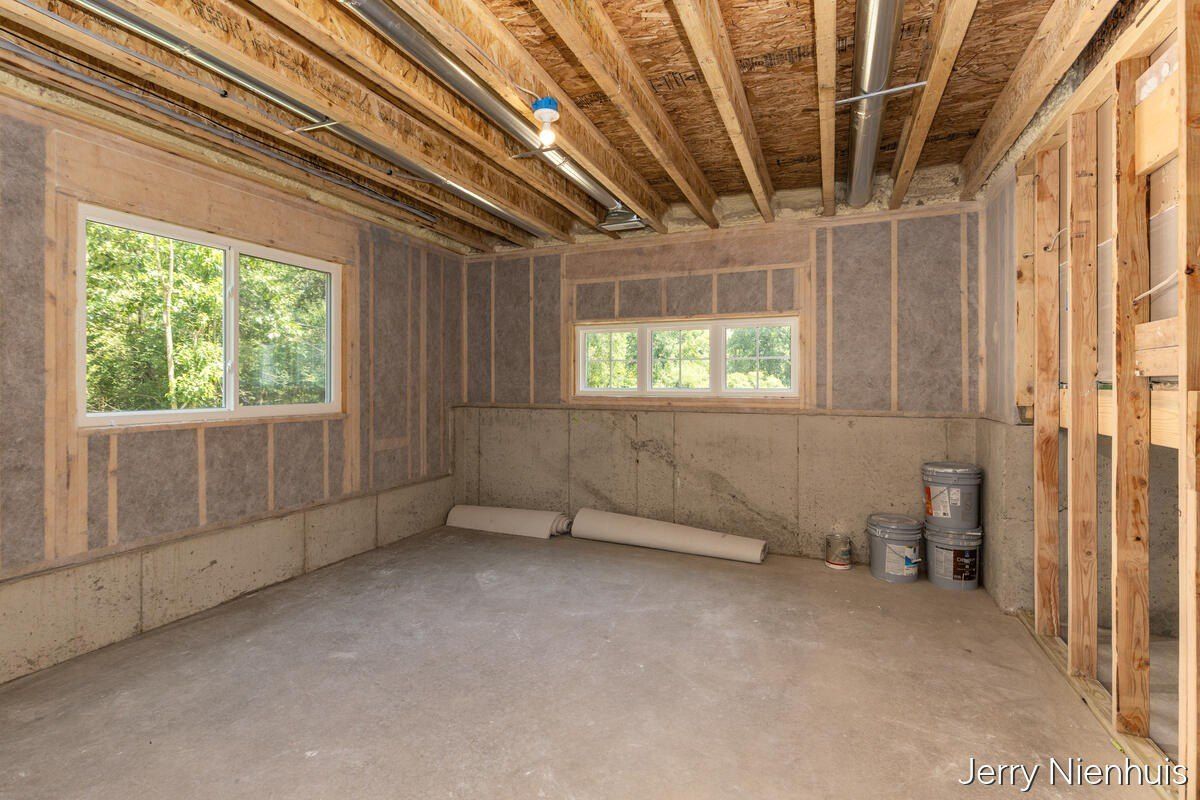 912 Blueberry Pine Court. Allegan, MI 49010
