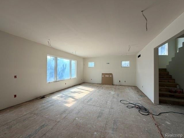 305 Roanoke Drive. Bloomfield Twp, MI 48301