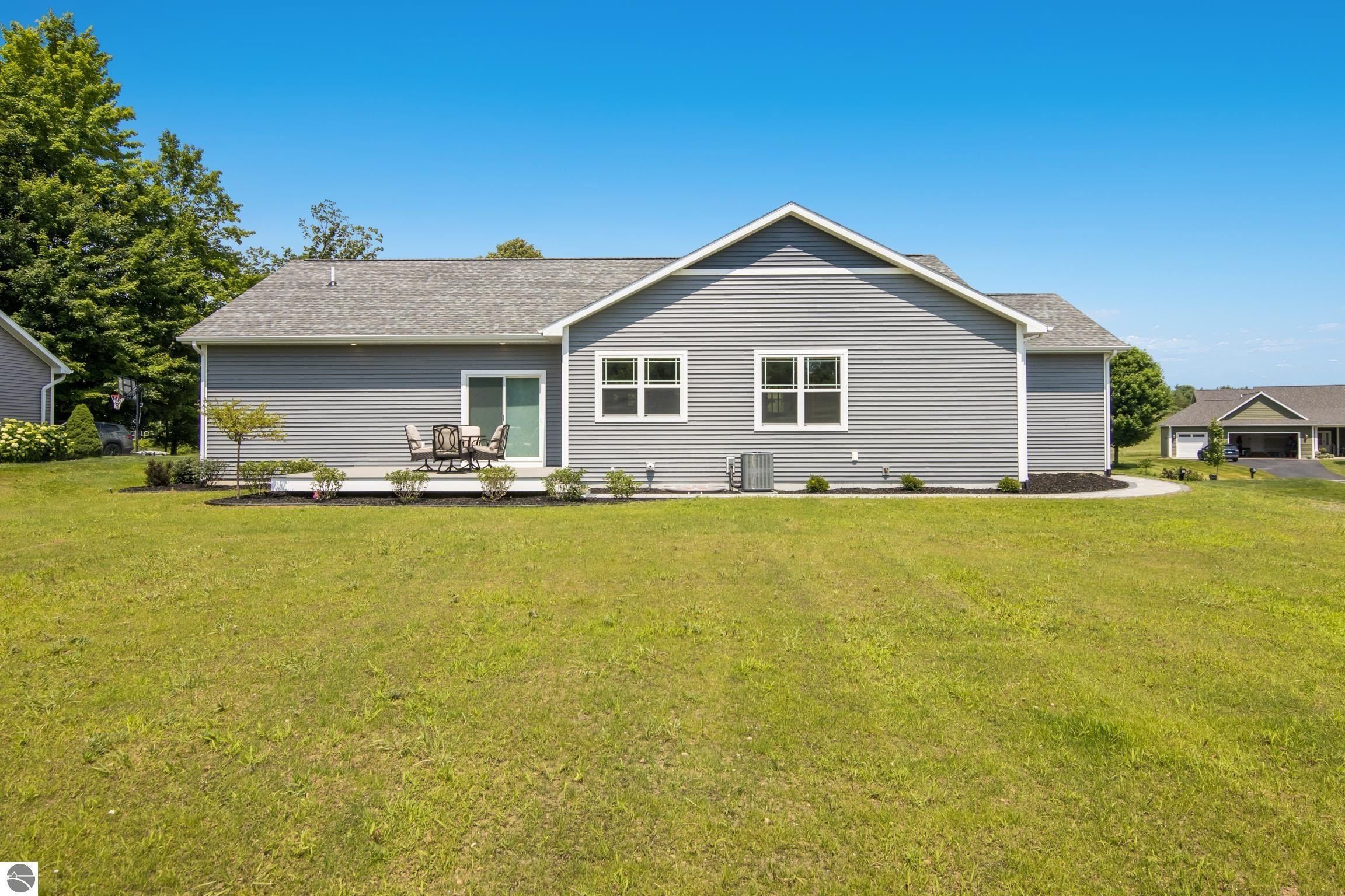 1546 Oban Way. Traverse City, MI 49696