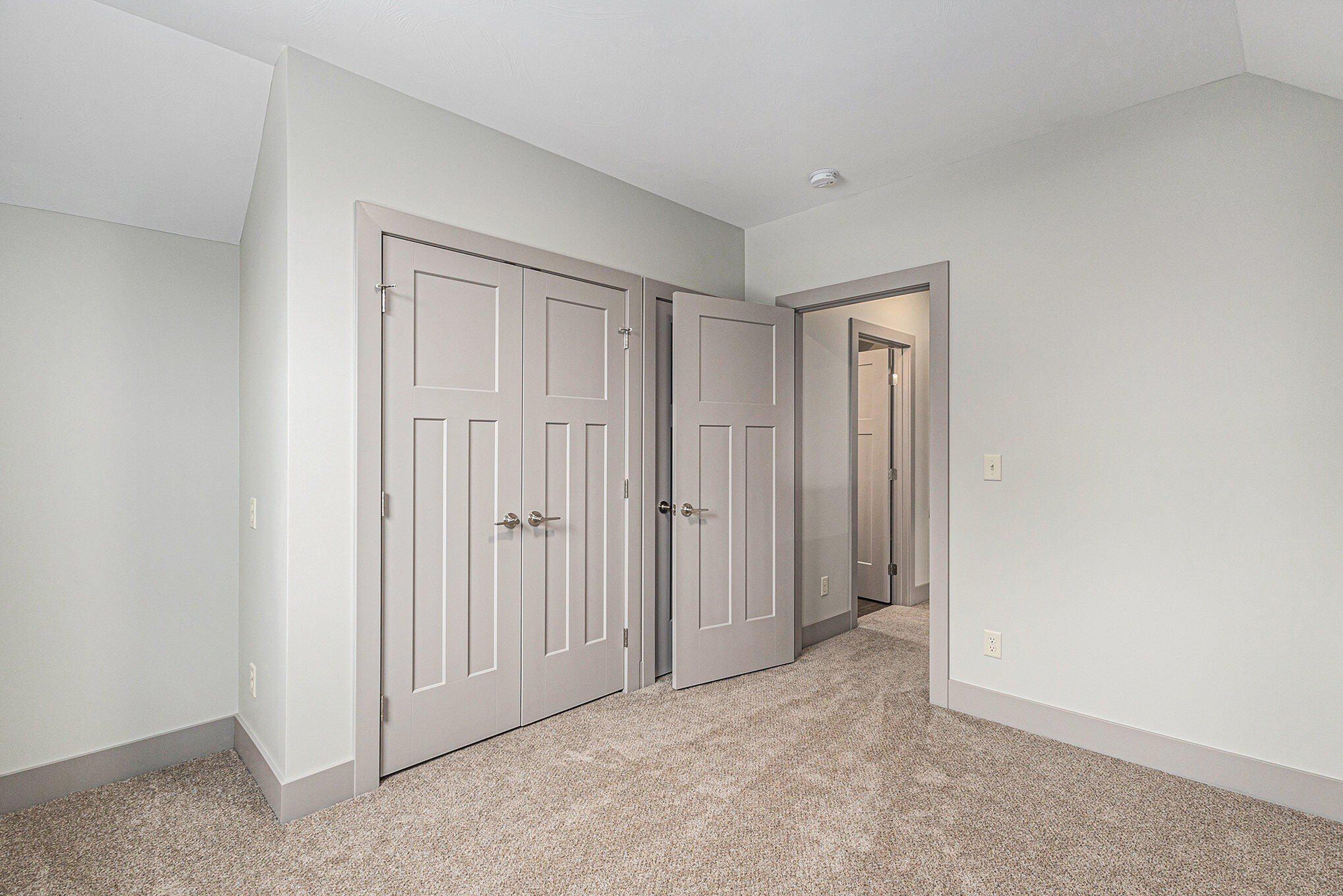 2053 Linden Avenue Se. Grand Rapids, MI 49507