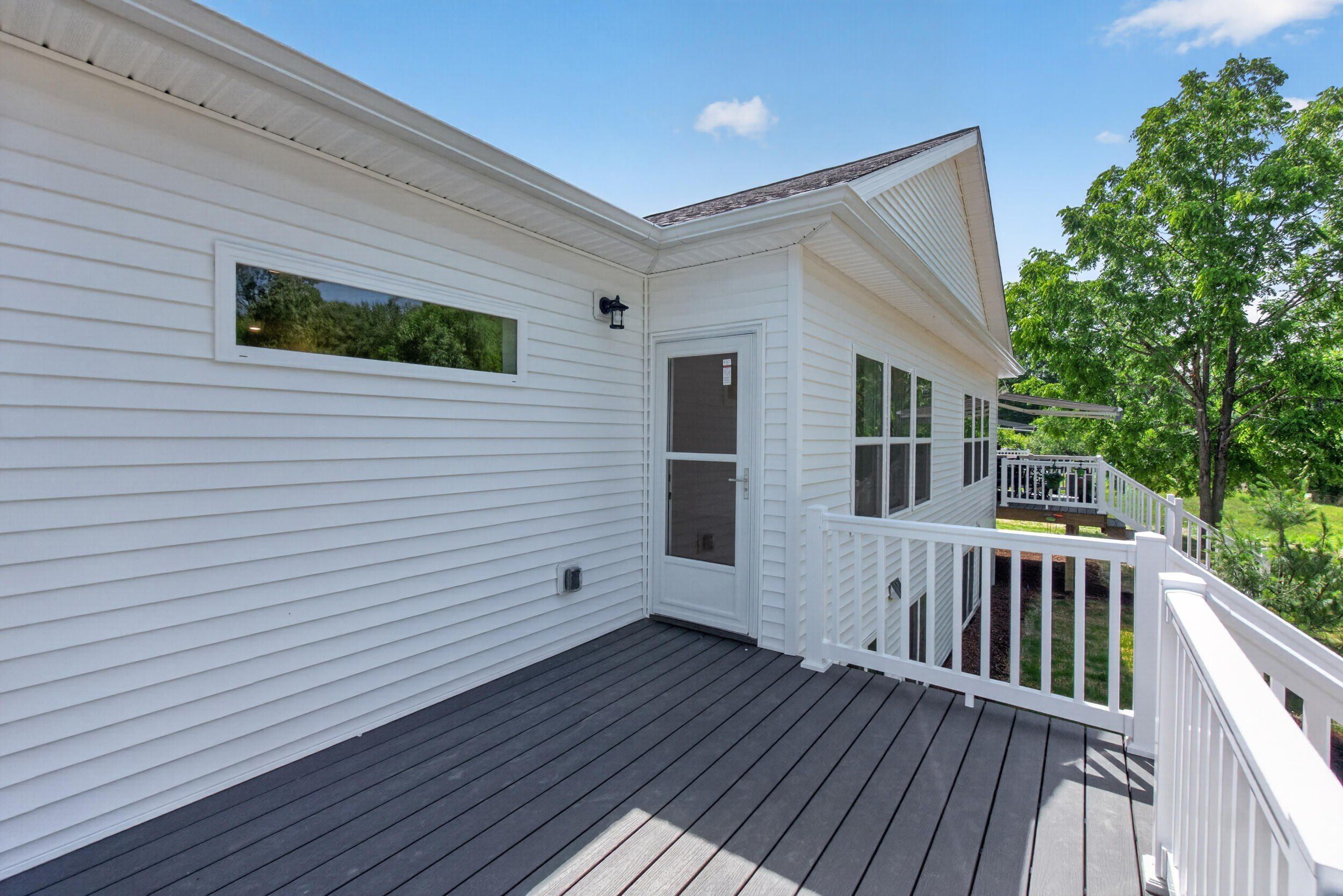 146 Ashley Court. Brooklyn, MI 49230