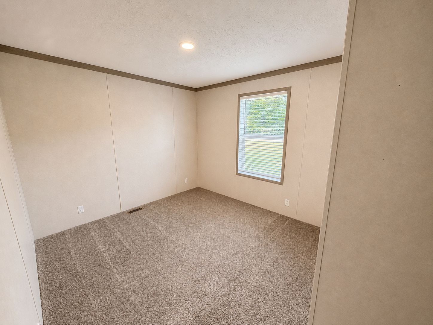 28686 N Maple. Romulus, MI 48174