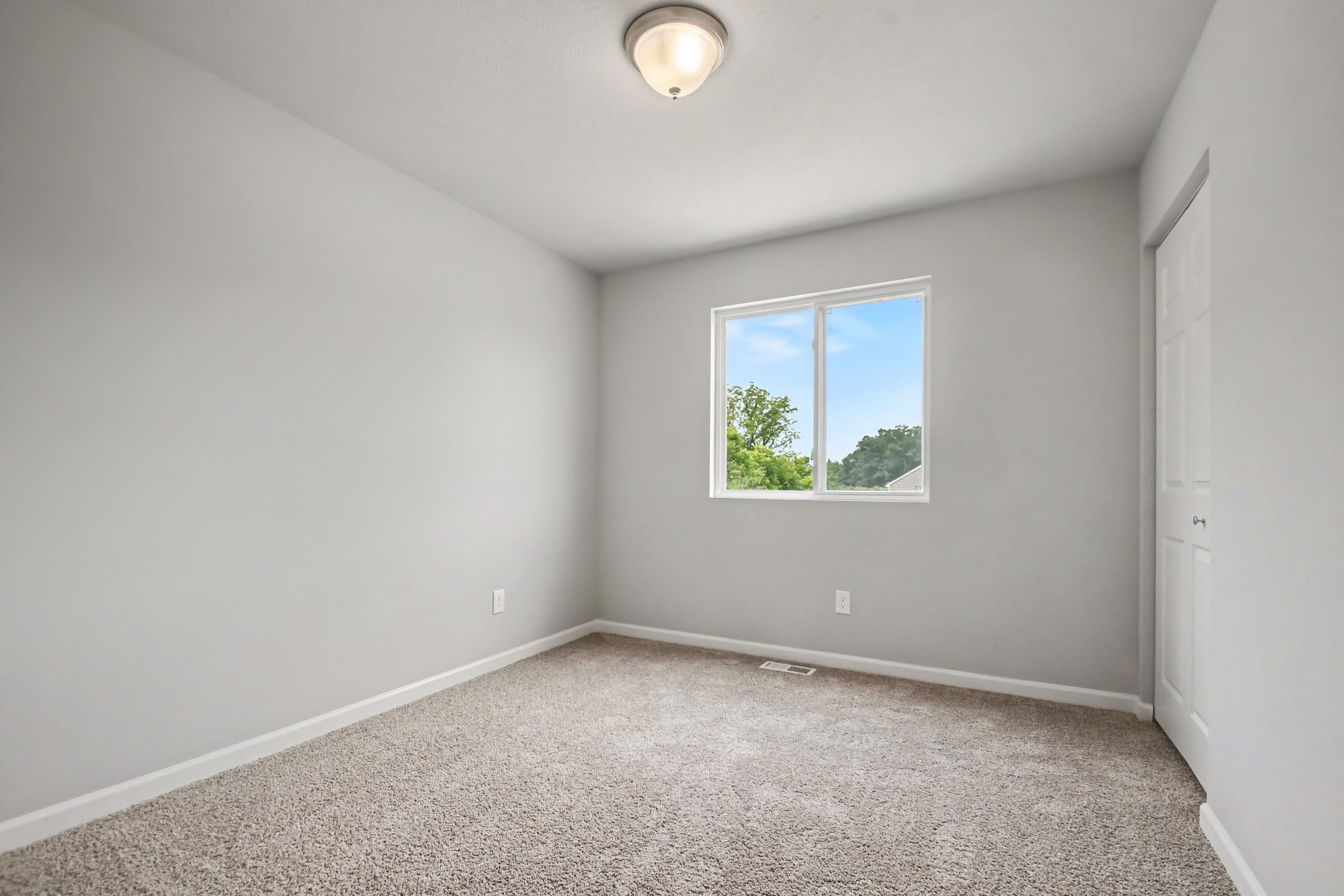71438 Sophie Road. Edwardsburg, MI 49112
