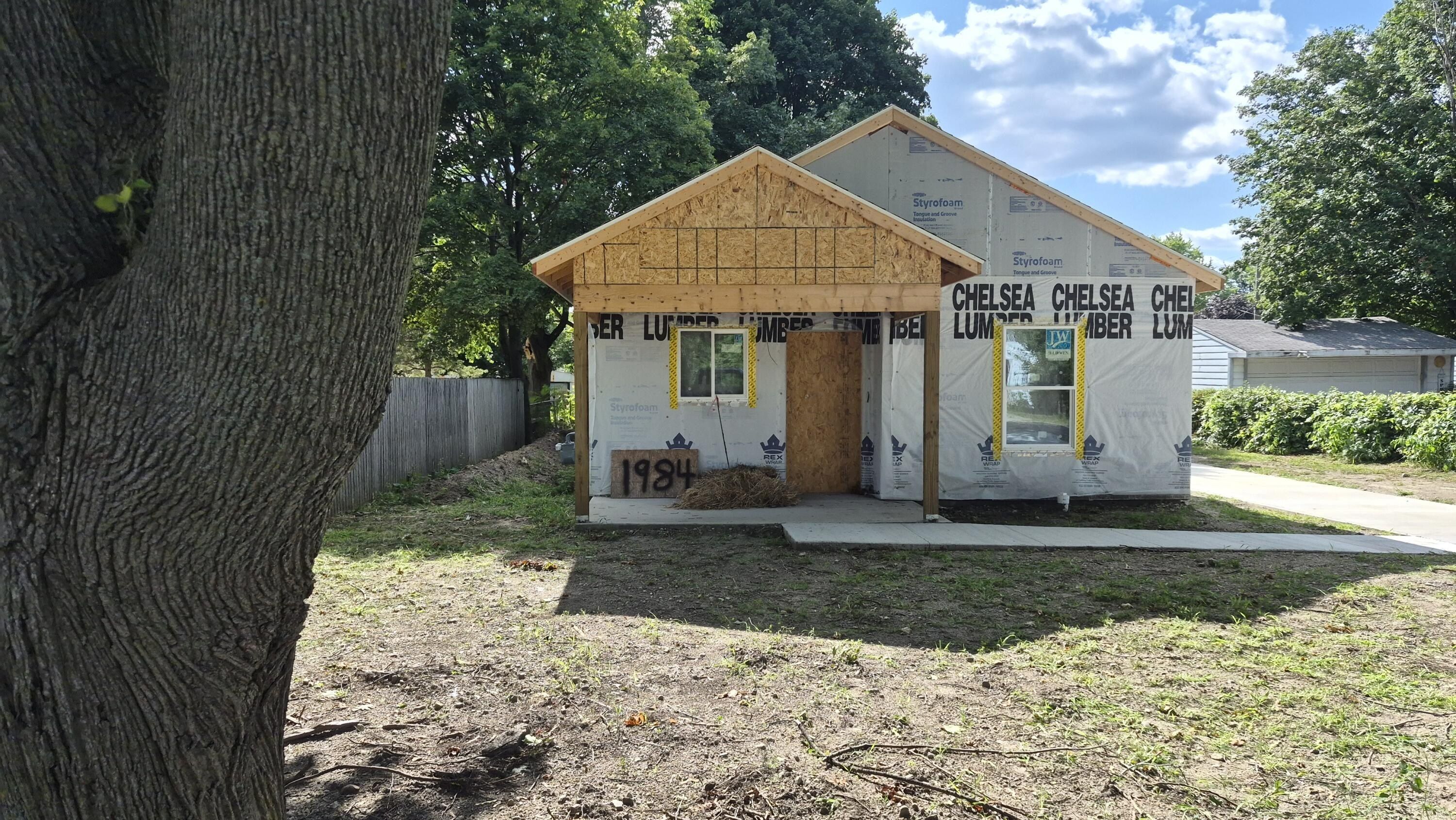 1984 Outer Lane Drive. Ypsilanti, MI 48198