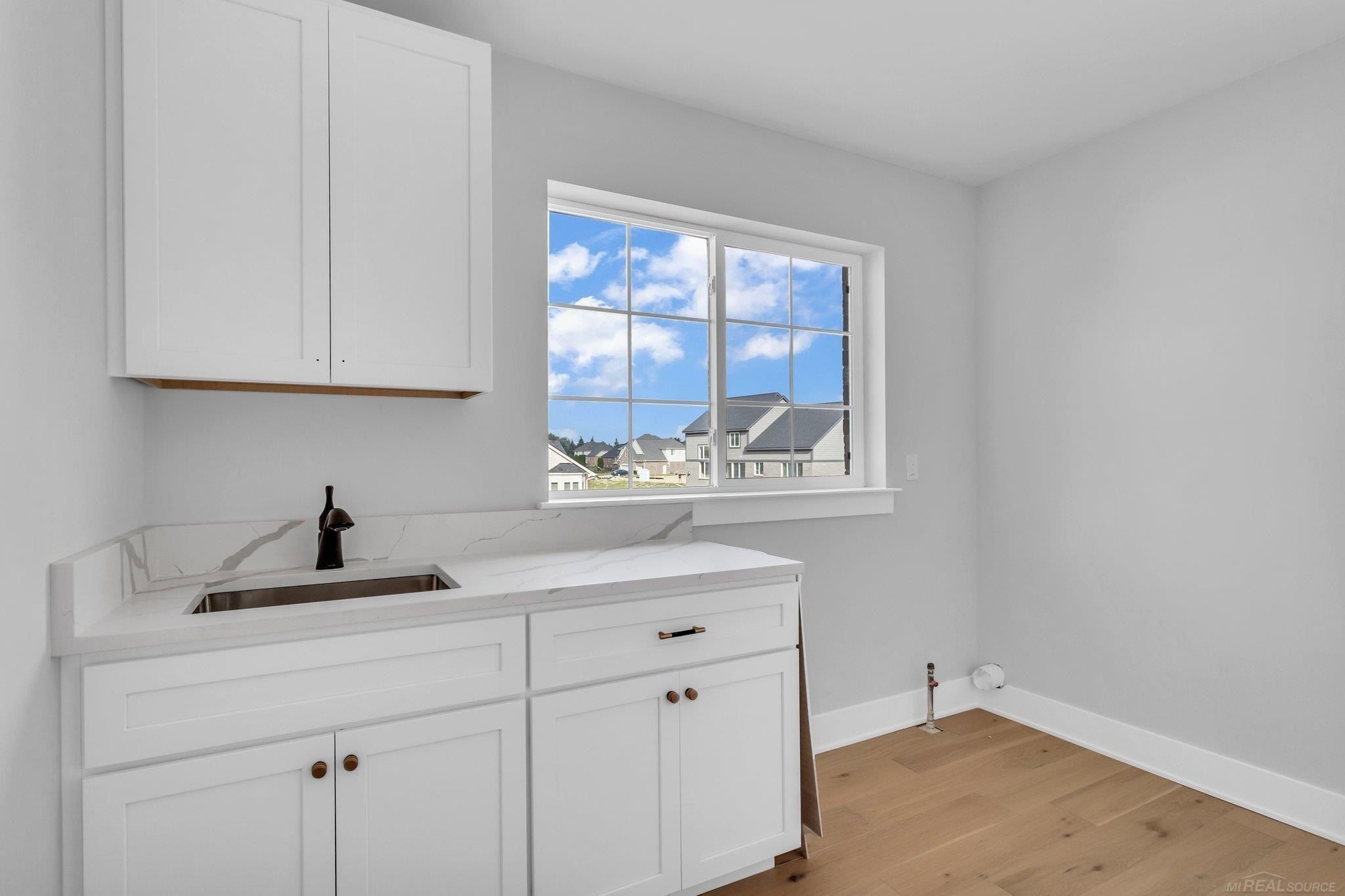 42419 Magnolia Drive. Sterling Heights, MI 48314
