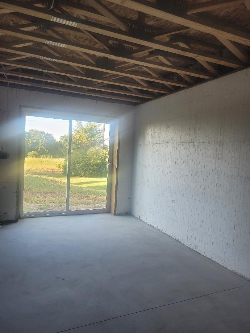 14869 Hilltop Drive. Cement City, MI 49233
