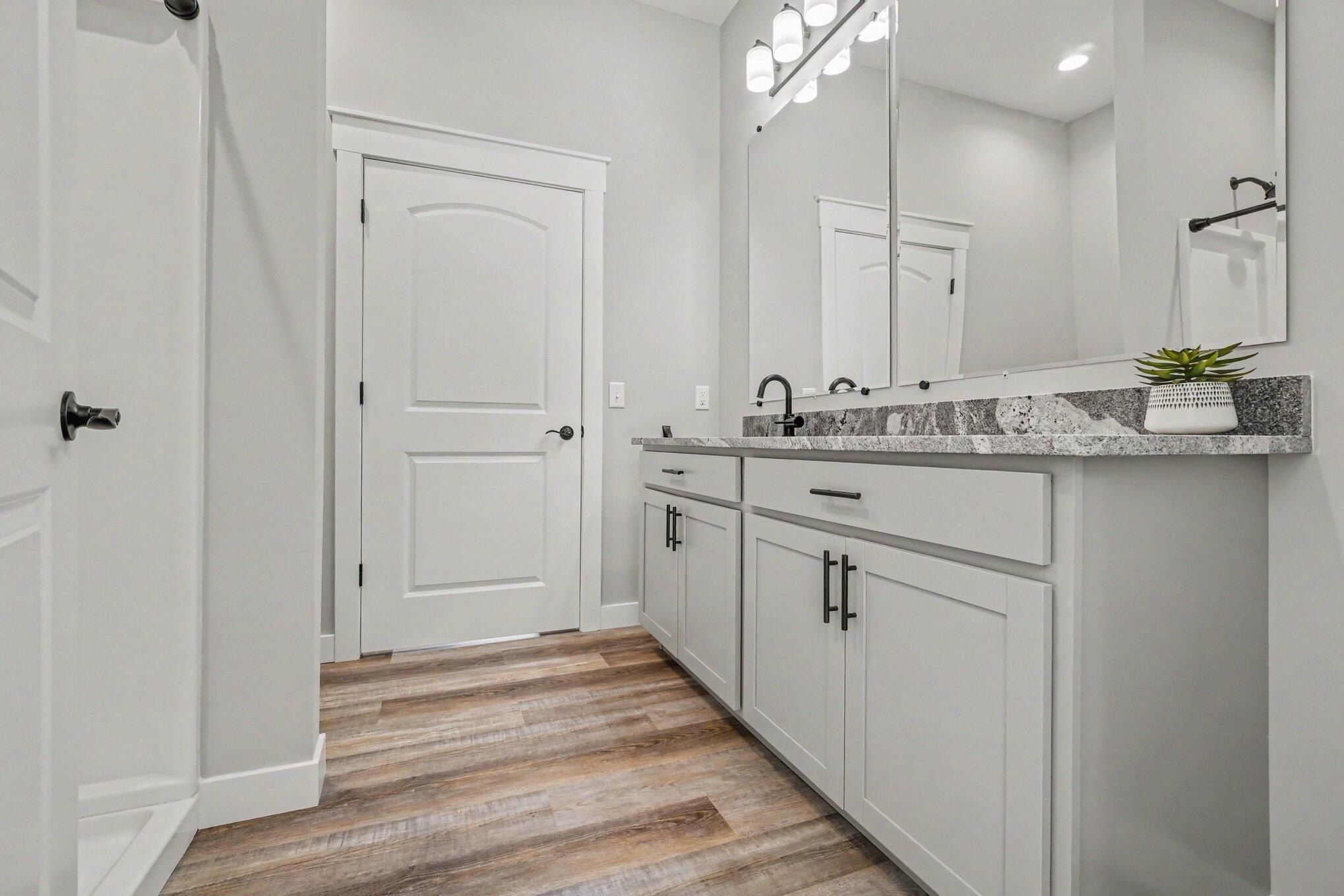 74777 Ridgeway Drive. Lawton, MI 49065