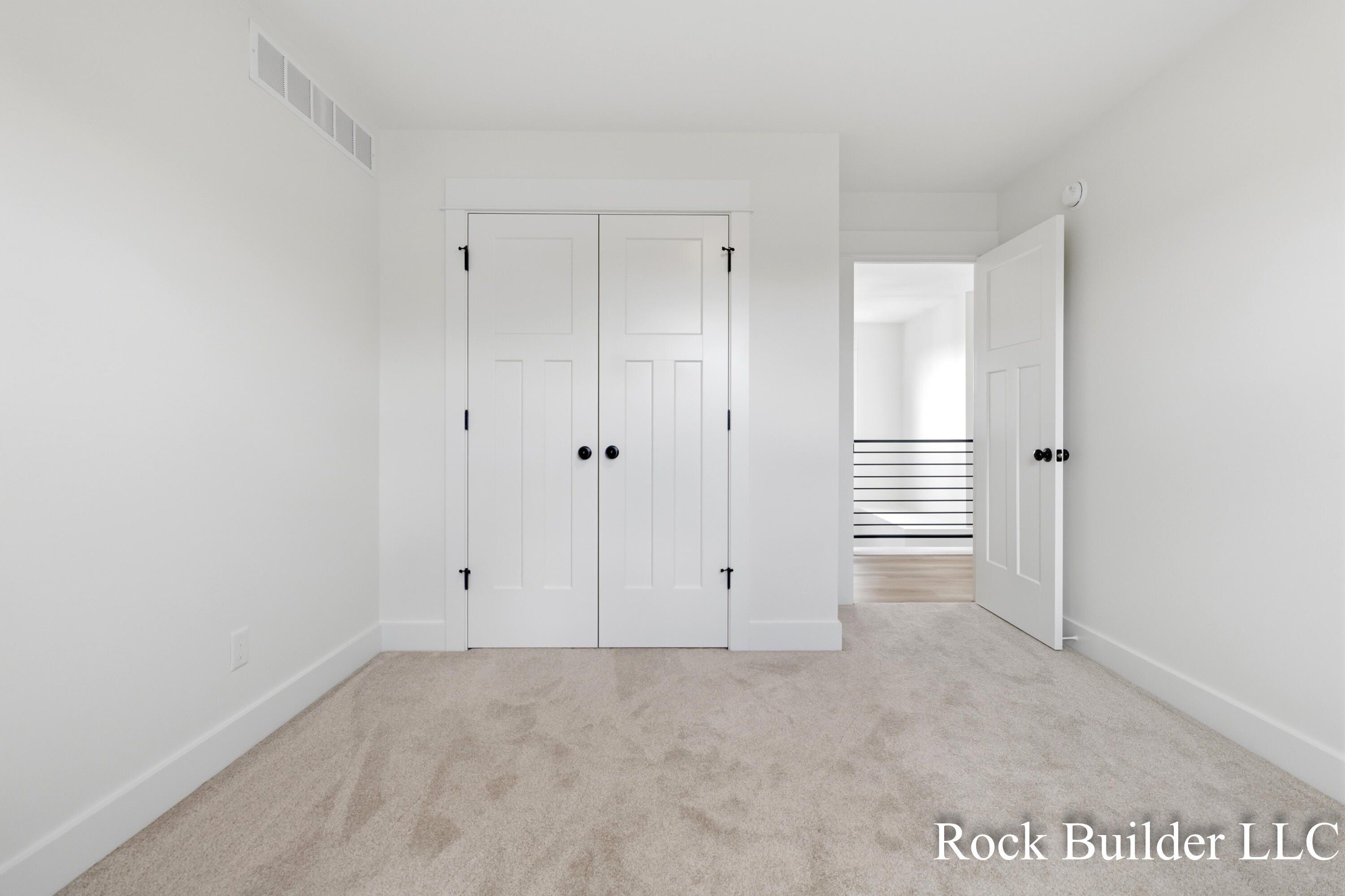 3337 Eagle Peak Drive. Jenison, MI 49428