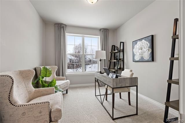9933 Crossview Trail. Howell, MI 48855