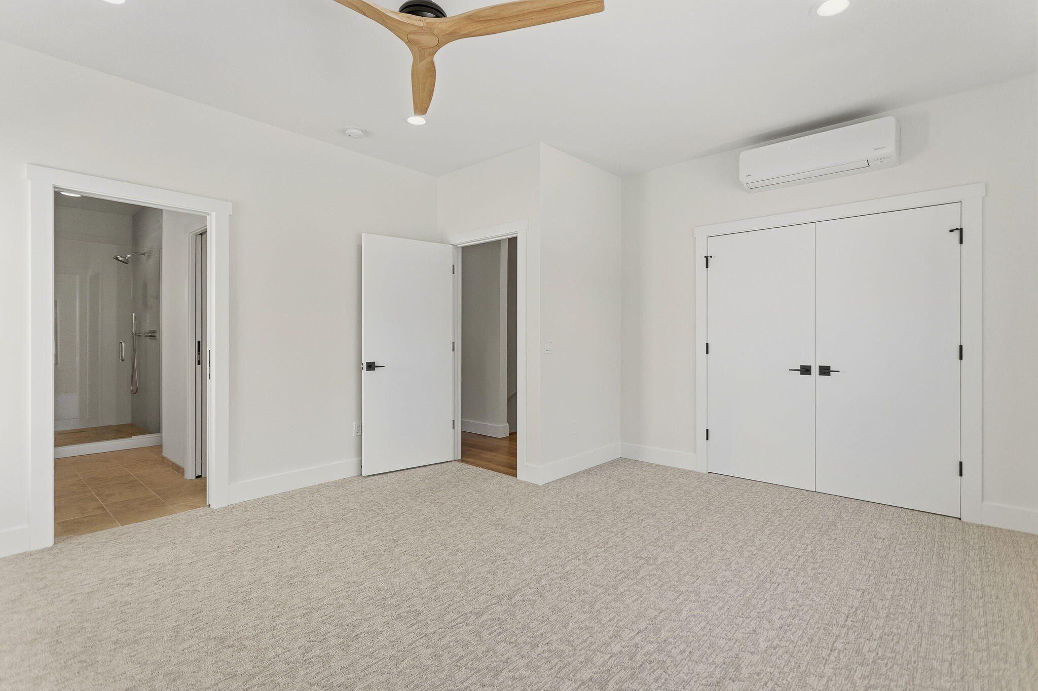 3 N Bailey Avenue. South Haven, MI 49090