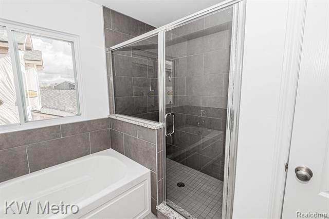 34608 John Bartley Circle. Sterling Heights, MI 48310