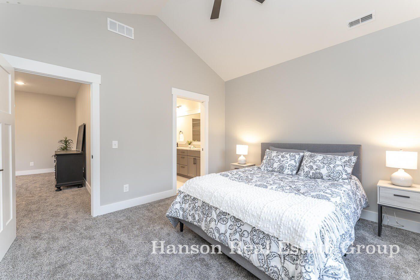 1389 Center Hill Road Se. Lowell, MI 49331