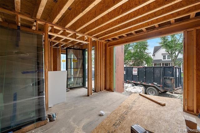 1221 Davis Avenue. Birmingham, MI 48009