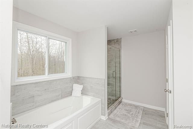 8005 Birkdale Court. Independence Twp, MI 48348