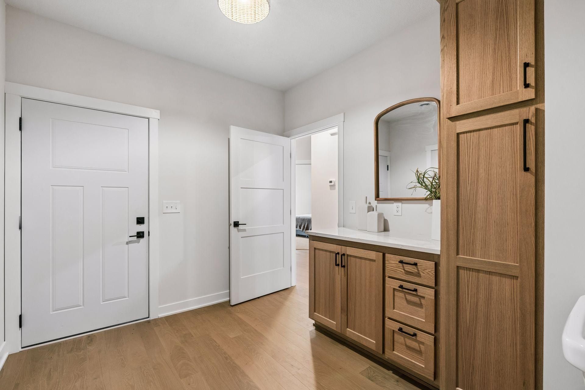 13664 Gladiola Street Nw. Andover, MN 55304