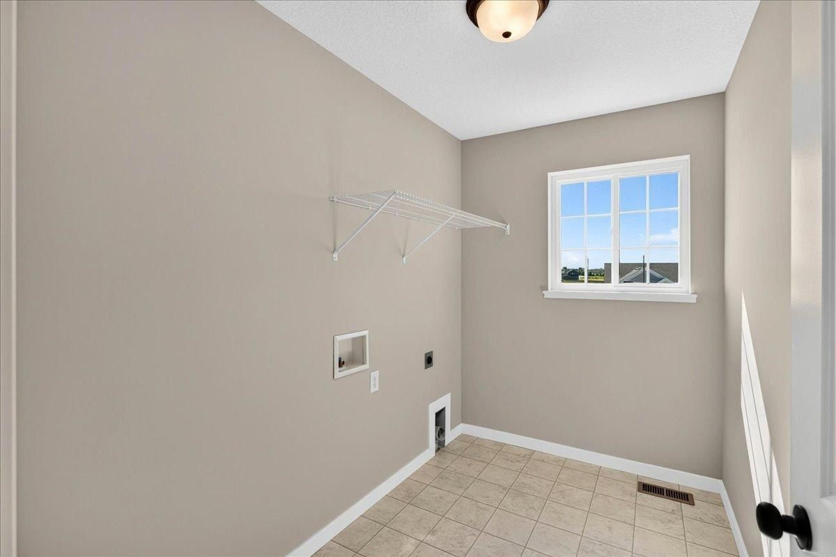 3135 Jandura Avenue Ne. Saint Michael, MN 55376