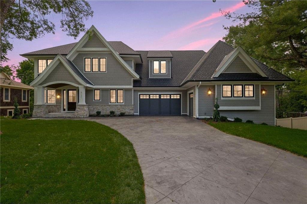 5121 Blossom Court. Edina, MN 55436