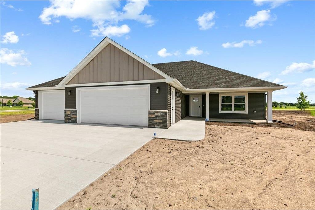 2104 Lindas Court. Sartell, MN 56377