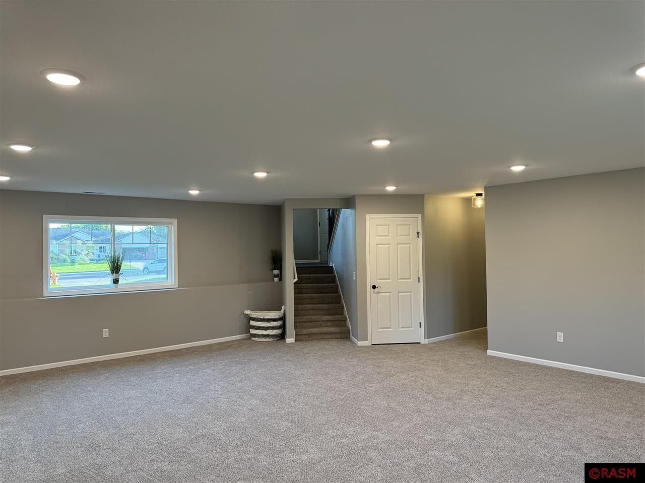 108 Ella Court. Mankato, MN 56001