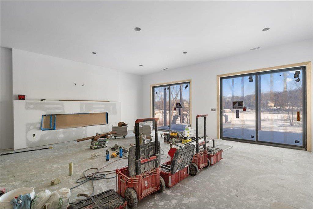 3061 Lake Shore Boulevard. Wayzata, MN 55391