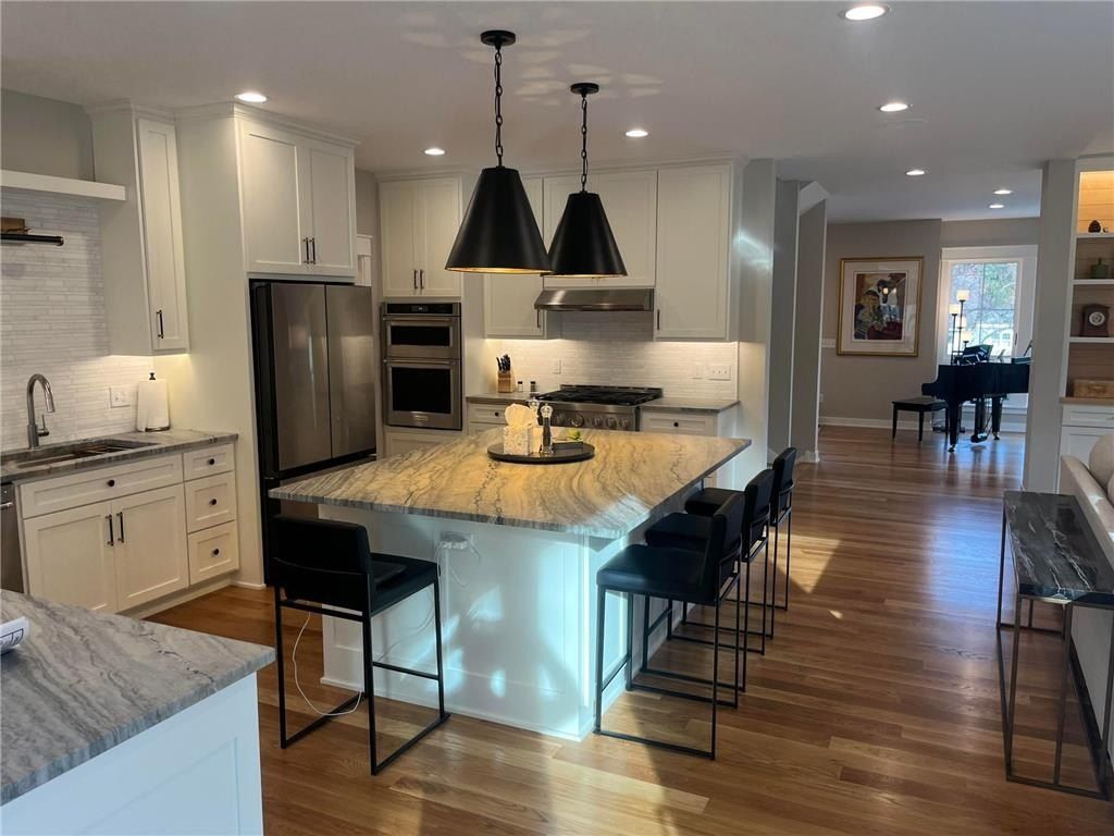 Iris Street. Mahtomedi, MN 55115