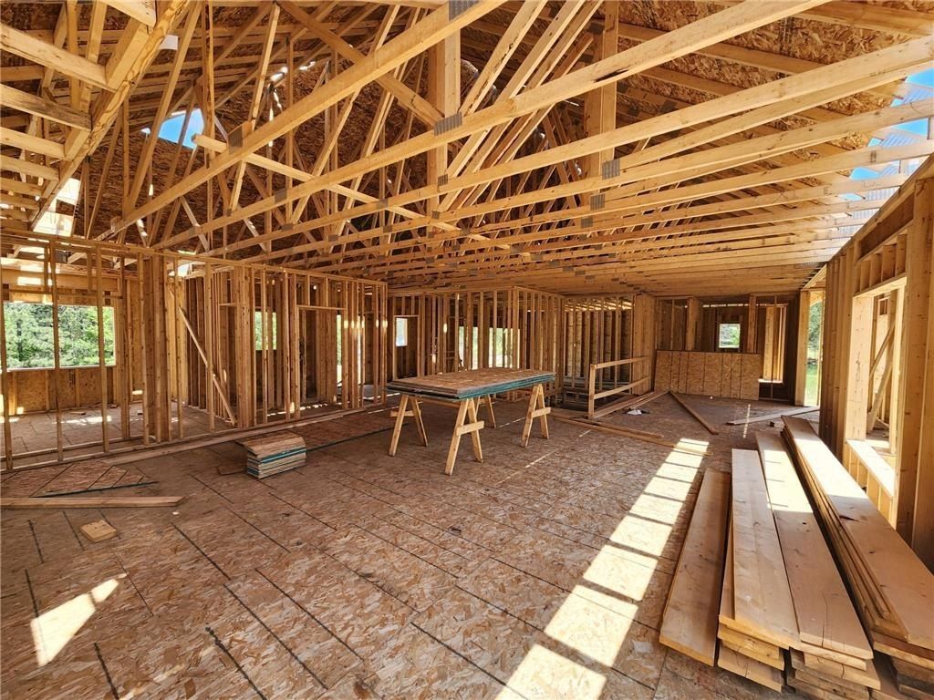 33006 Hilary Circle. Cambridge, MN 55008