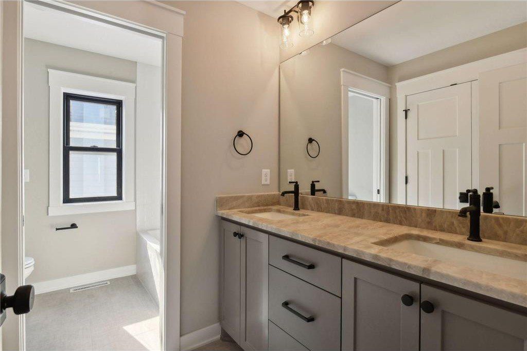 5832 Fairfax Avenue. Edina, MN 55424