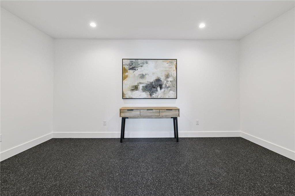 5655 Buffington Lane. Shorewood, MN 55331