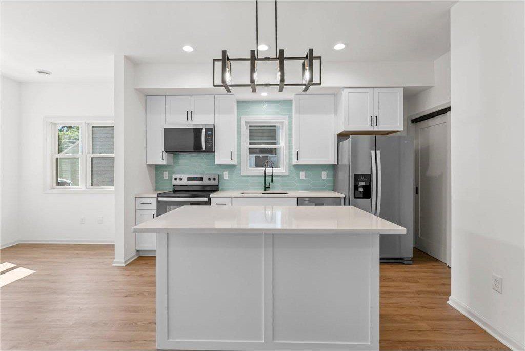 2507 1St Avenue S. Minneapolis, MN 55404