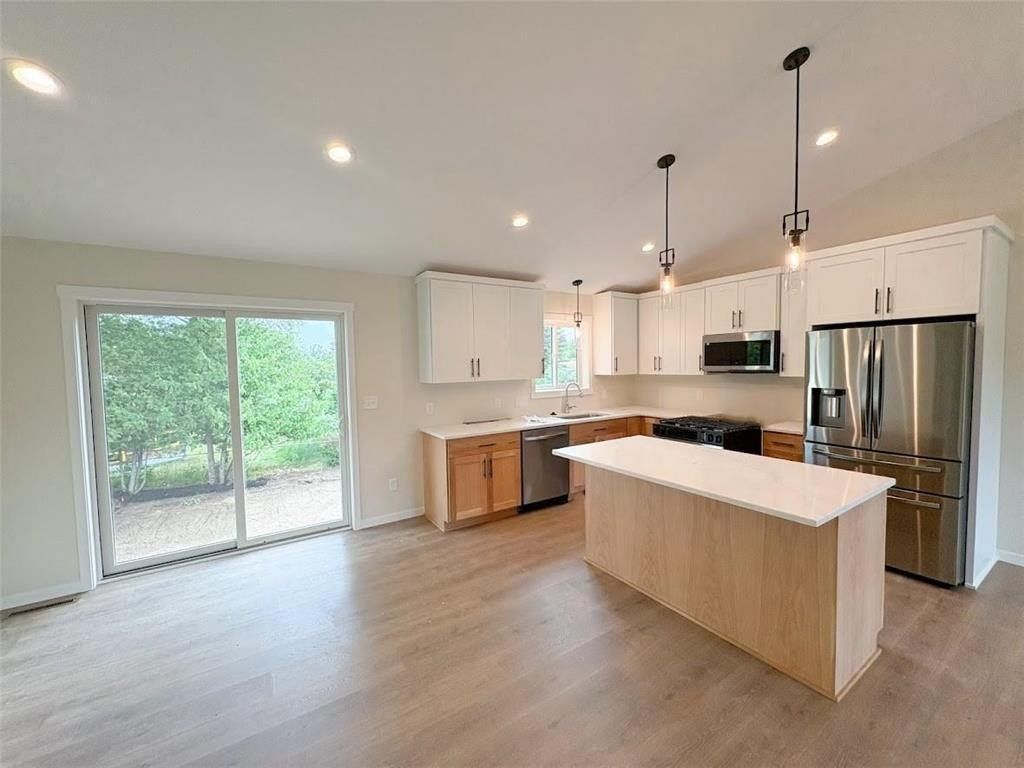 3669 Meadow Sage Court Se. Rochester, MN 55904