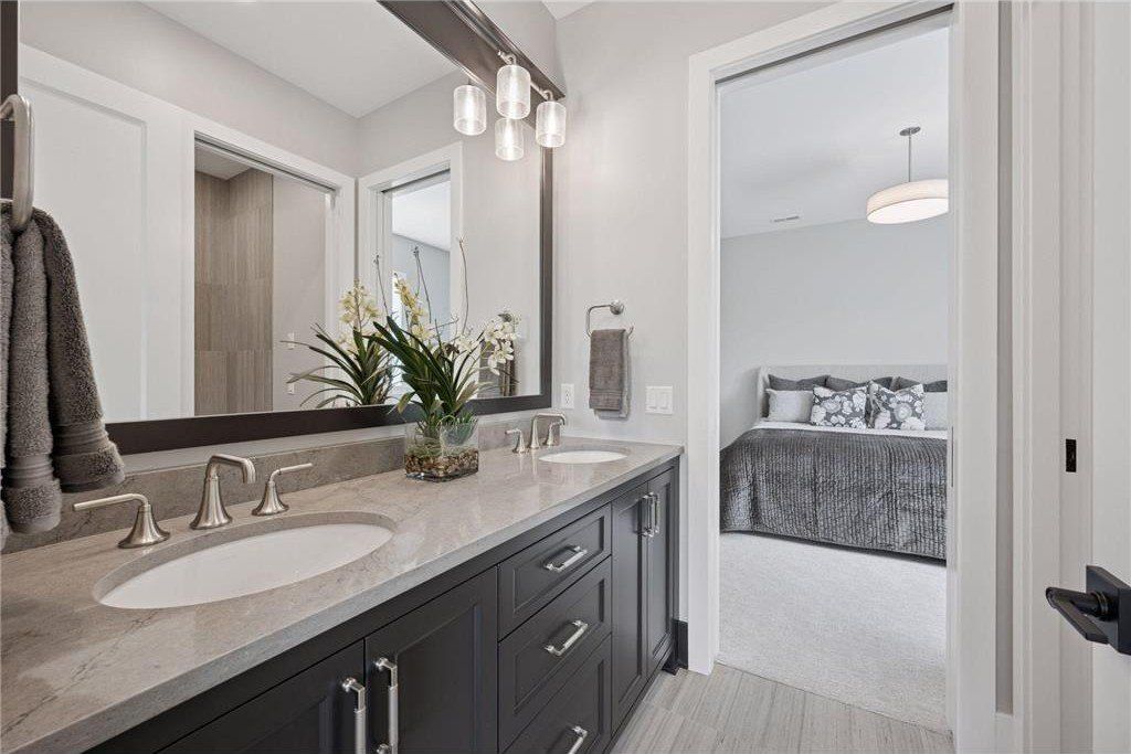 2101 Bridgevine Court. Independence, MN 55359