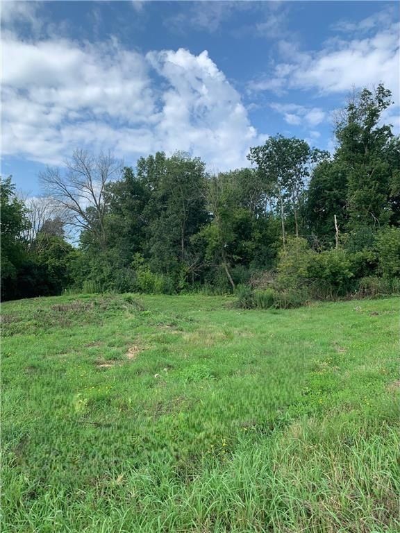 11700 Azure Lane. Inver Grove Heights, MN 55077