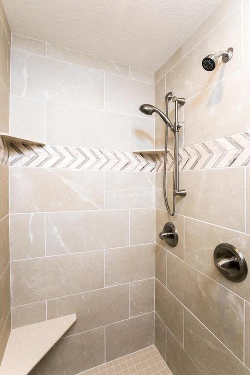 2524 Buchanan Lane S. Cambridge, MN 55008