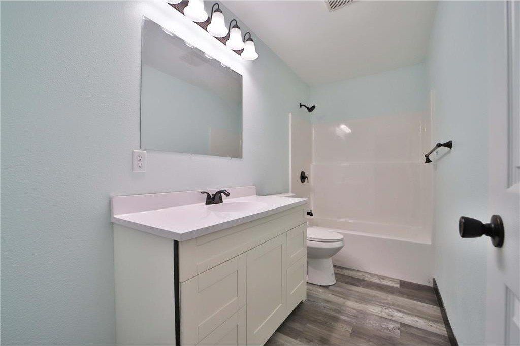 402 Norway Court. Staples, MN 56479