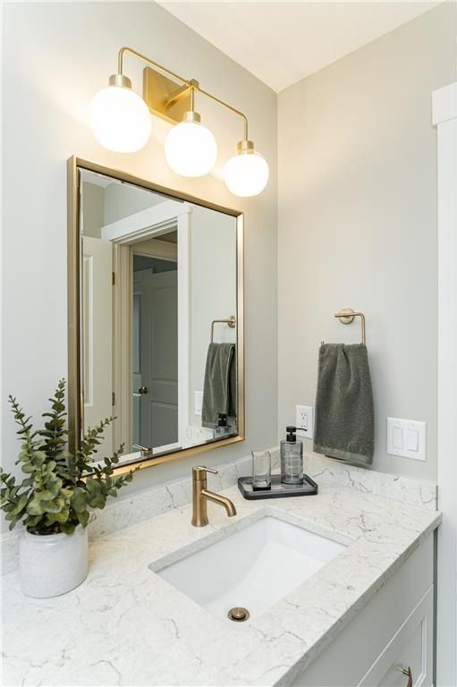 2764 Scenic Point Drive Sw. Rochester, MN 55902