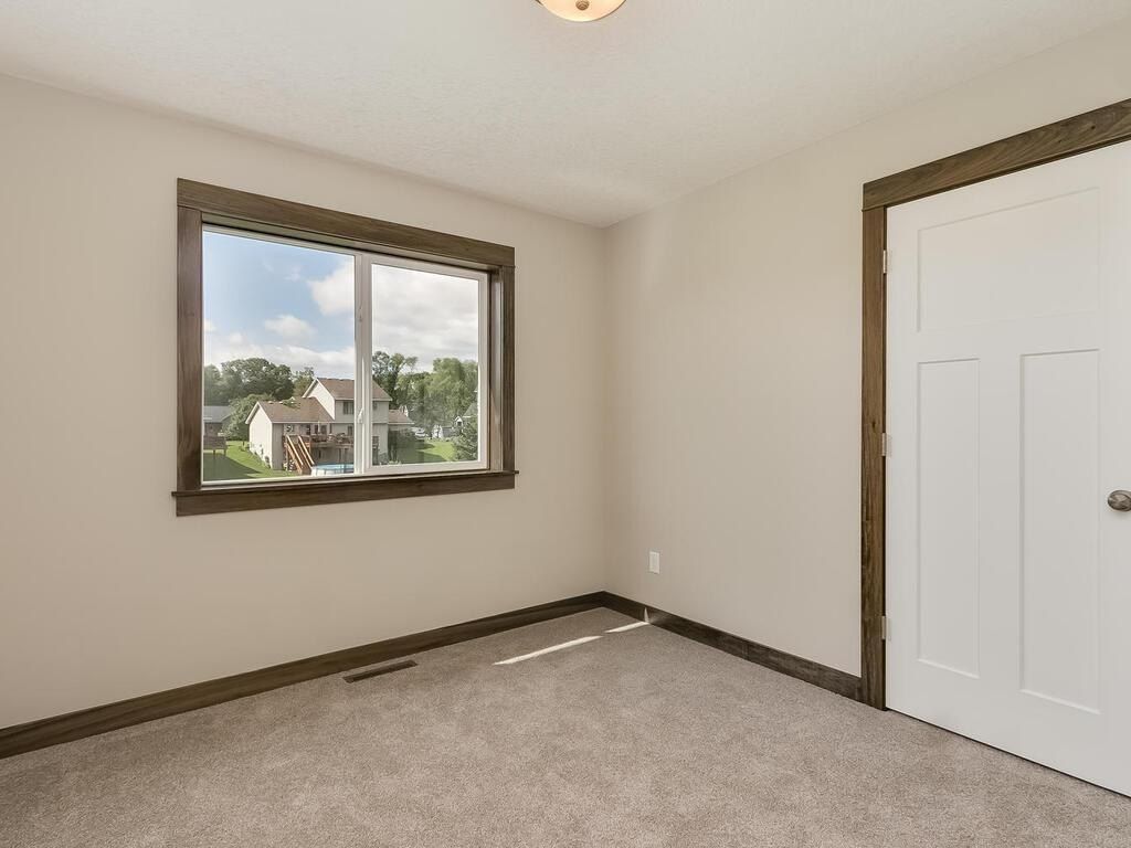 4828 361St Avenue Ne. Cambridge, MN 55008