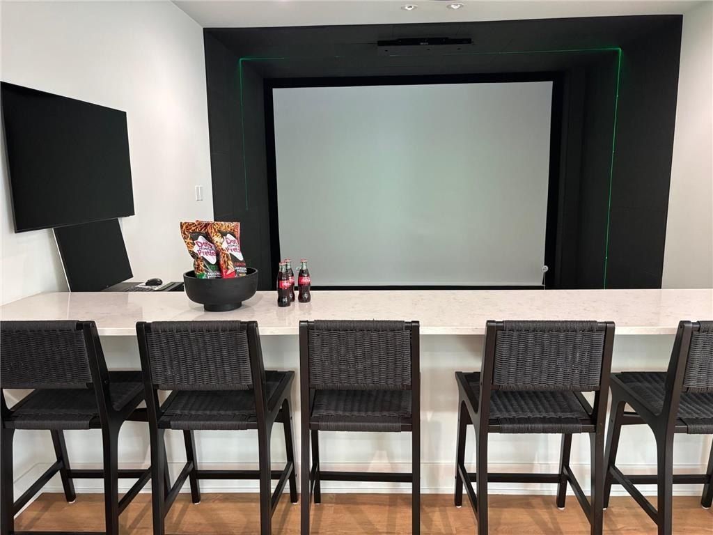 804 Great Oaks Trail. Eagan, MN 55123