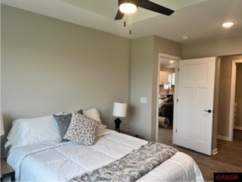 3109 Scotch Lane. Mankato, MN 56001