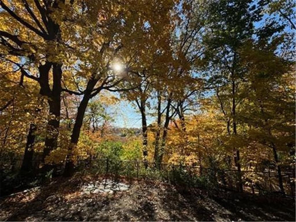 5129 Waterbury Road. Mound, MN 55364