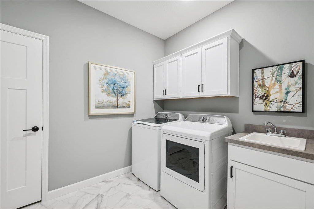 727 Rosebud Lane. Delano, MN 55328