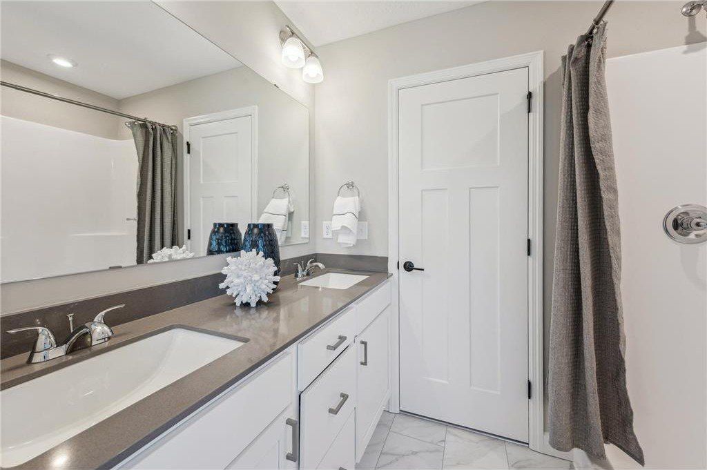 1400 Woods Road Ne. Isanti, MN 55040