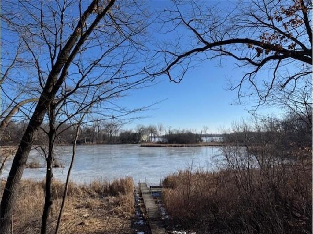 51Xx Waterbury Road. Mound, MN 55364