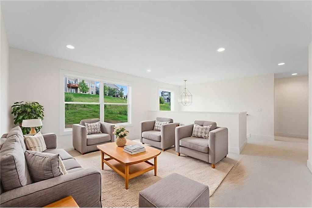 5260 Polaris Lane. Plymouth, MN 55446