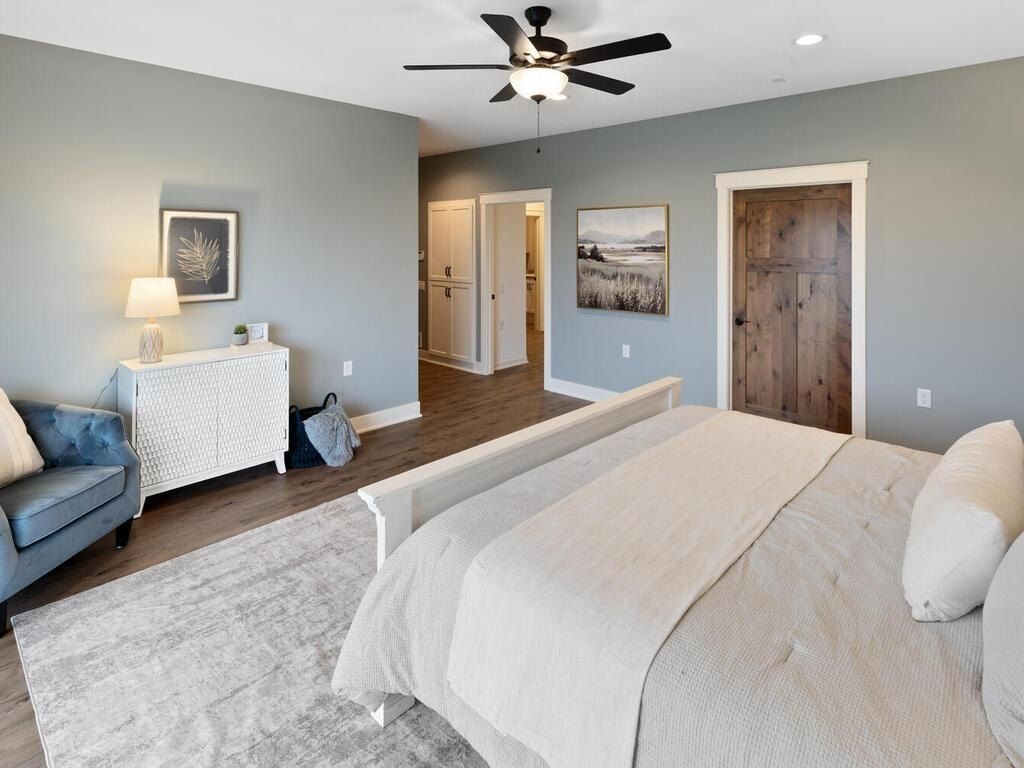 4572 166Th Avenue Nw. Andover, MN 55304