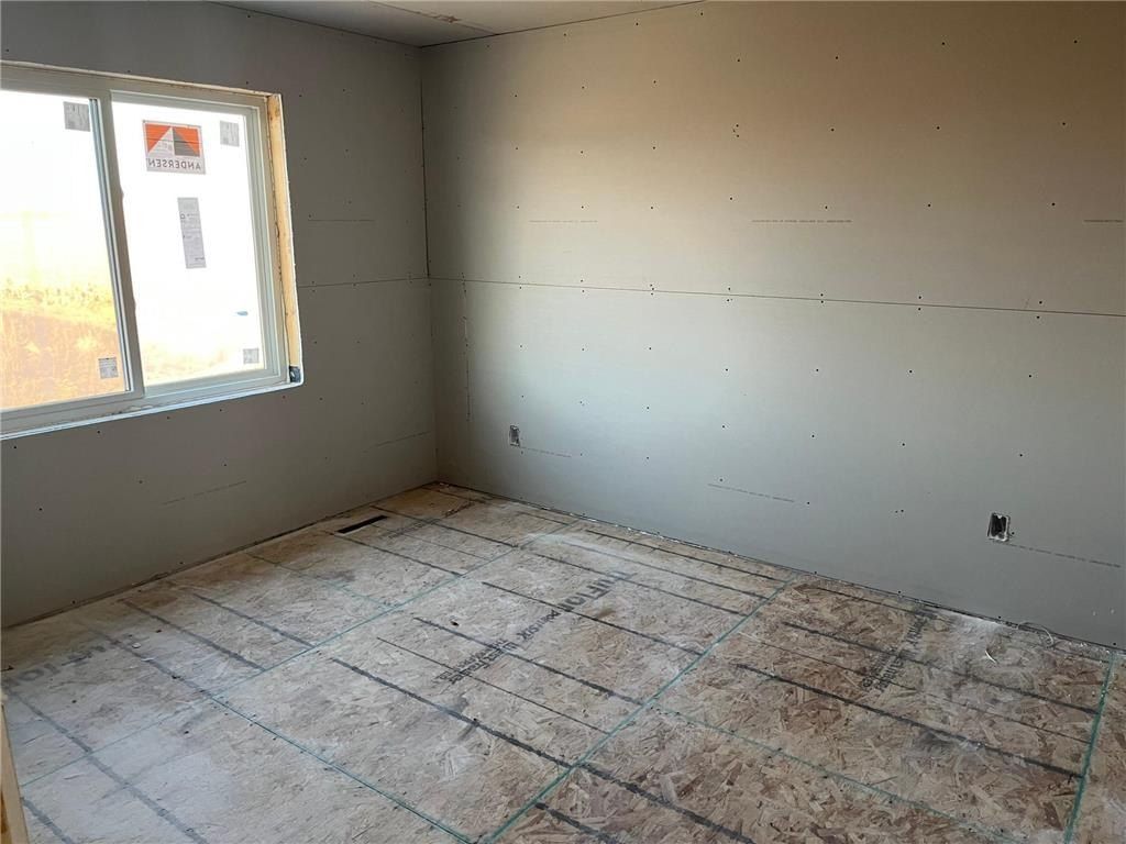 2206 Elk Run Drive Se. Pine Island, MN 55963