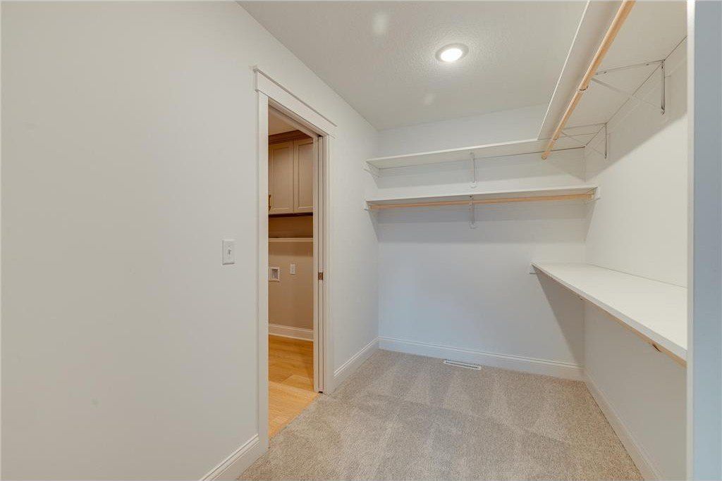 1884 Ashley Drive Ne. Byron, MN 55920